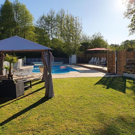 Luxury Safari Tents At Moulin Du Pommier Glamping & Camping Saulgond 외부 사진