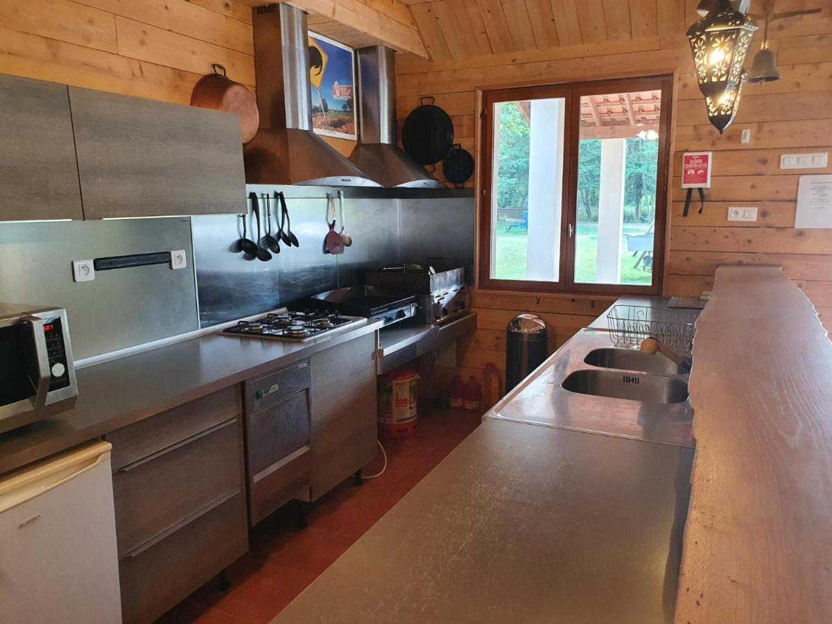 Luxury Safari Tents At Moulin Du Pommier Glamping & Camping Saulgond 외부 사진