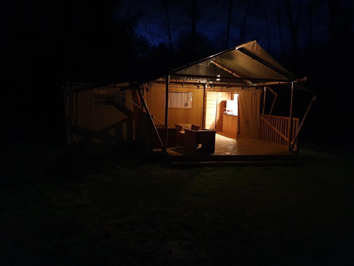 Luxury Safari Tents At Moulin Du Pommier Glamping & Camping Saulgond 외부 사진