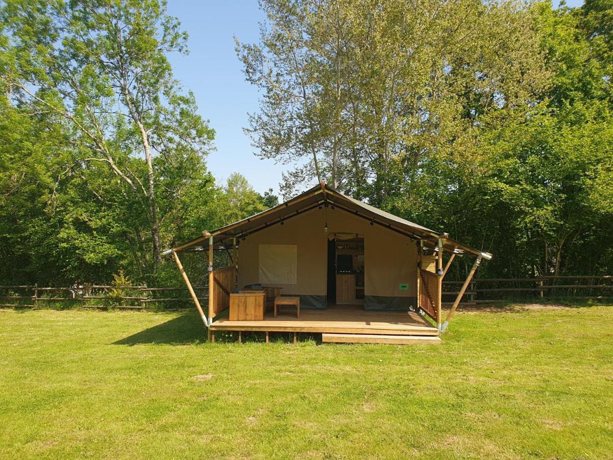 Luxury Safari Tents At Moulin Du Pommier Glamping & Camping Saulgond 외부 사진