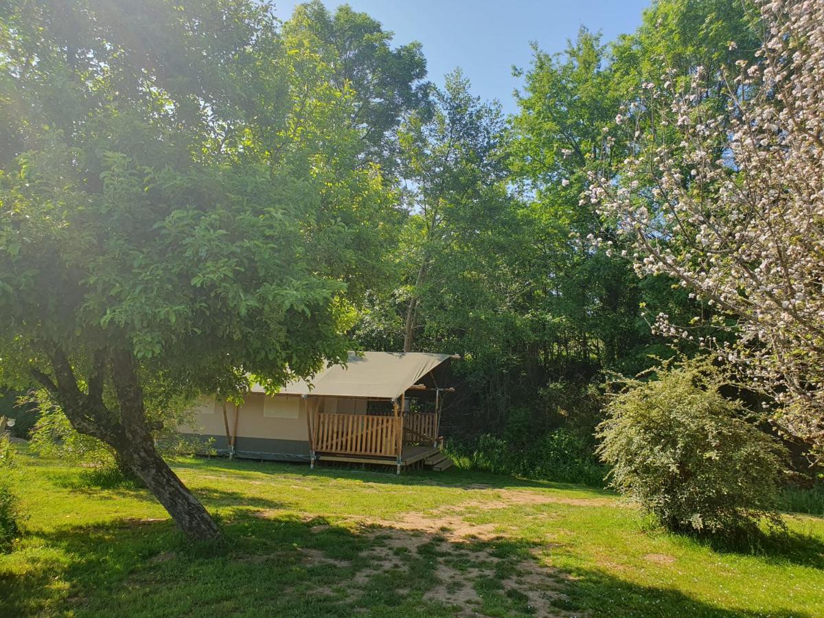 Luxury Safari Tents At Moulin Du Pommier Glamping & Camping Saulgond 외부 사진