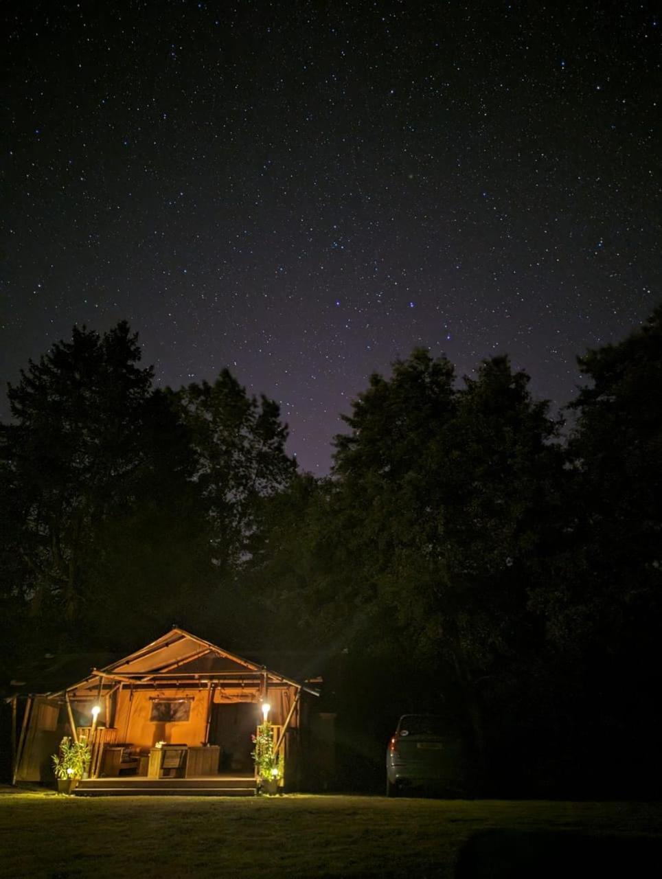 Luxury Safari Tents At Moulin Du Pommier Glamping & Camping Saulgond 외부 사진