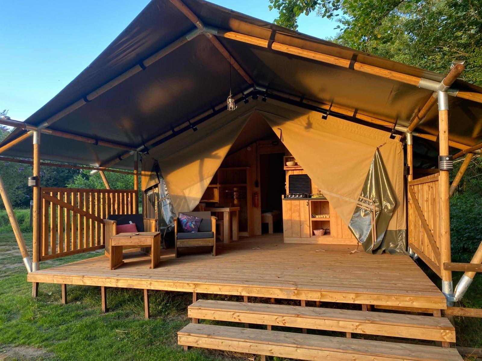 Luxury Safari Tents At Moulin Du Pommier Glamping & Camping Saulgond 외부 사진
