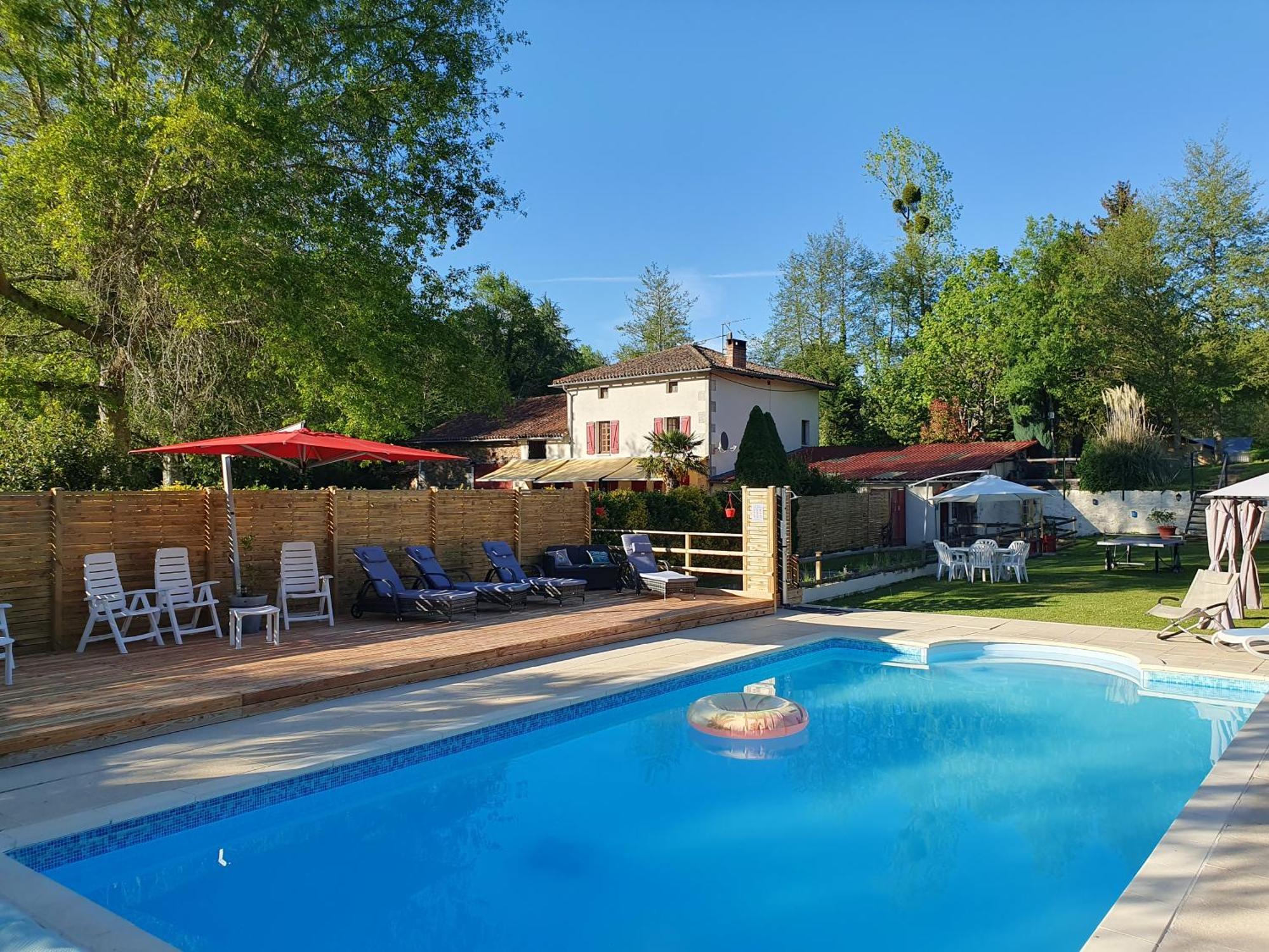 Luxury Safari Tents At Moulin Du Pommier Glamping & Camping Saulgond 외부 사진